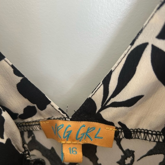 Vrg Grl Chic Black and White Floral Maxi Dress V Neck Tie Strap Size 16 - Picture 4 of 7